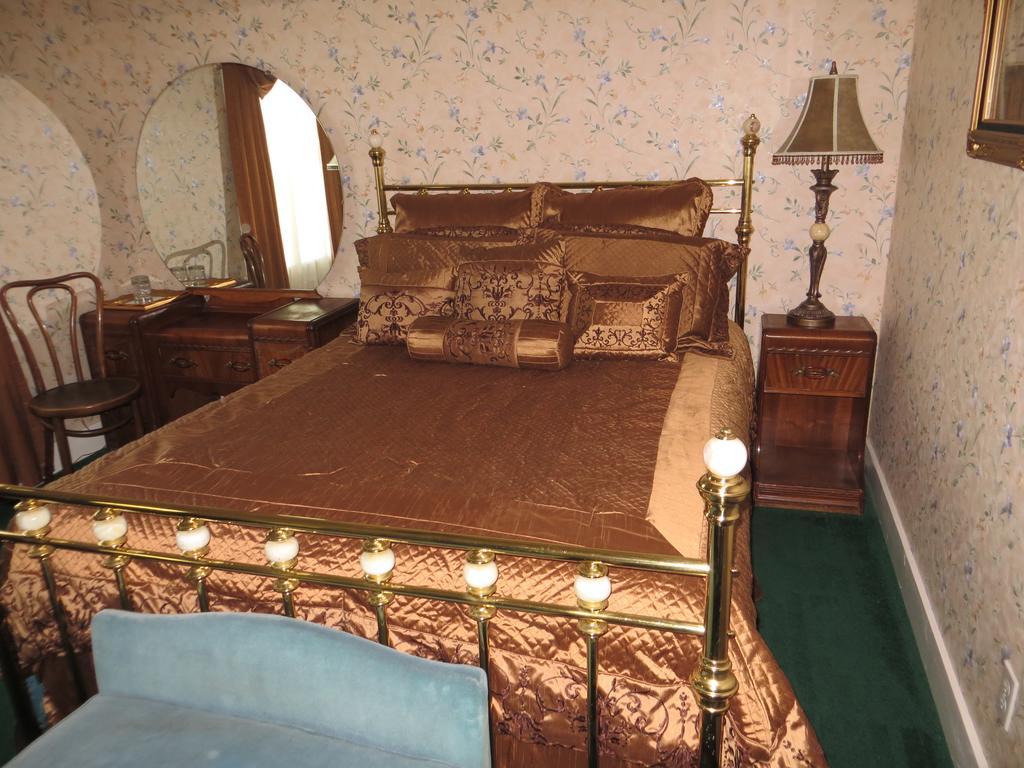 Edith Palmer'S Country Inn, Historical Bed & Breakfast Virginia City Exterior foto