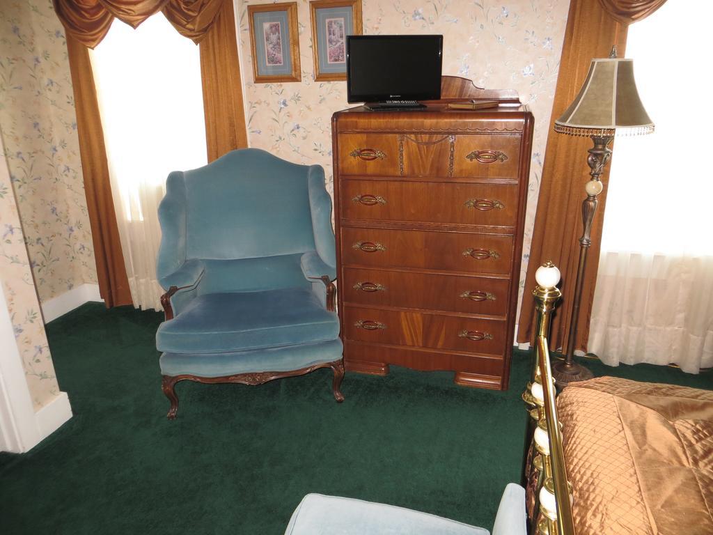 Edith Palmer'S Country Inn, Historical Bed & Breakfast Virginia City Exterior foto