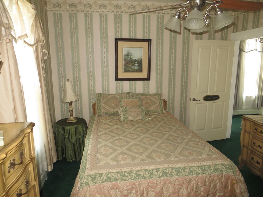 Edith Palmer'S Country Inn, Historical Bed & Breakfast Virginia City Exterior foto